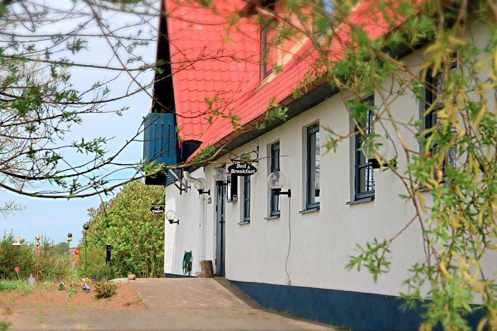 Tryde 1303 B&B Pa Oesterlen Tomelilla Luaran gambar